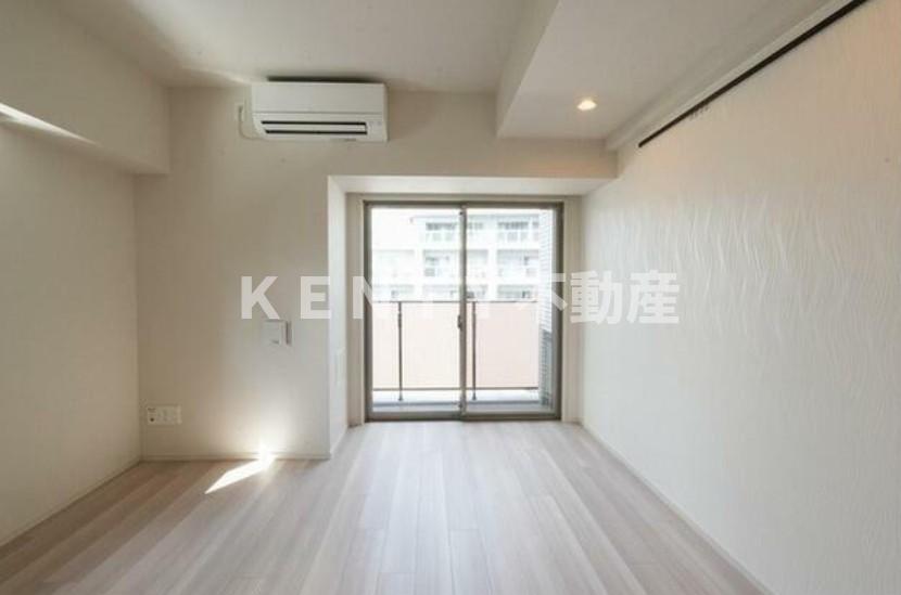 その他部屋・スペース　広くて明るい寝室