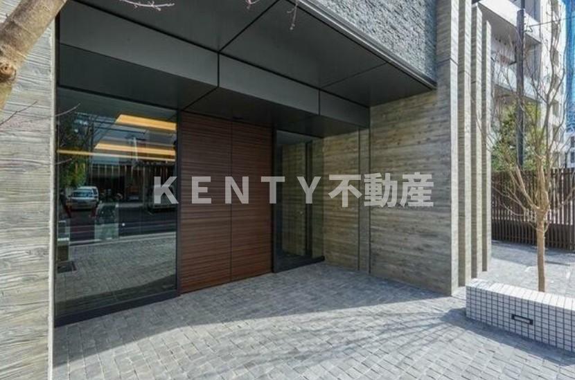 居室・リビング　こちらの居間で趣味の時間をお楽しみください