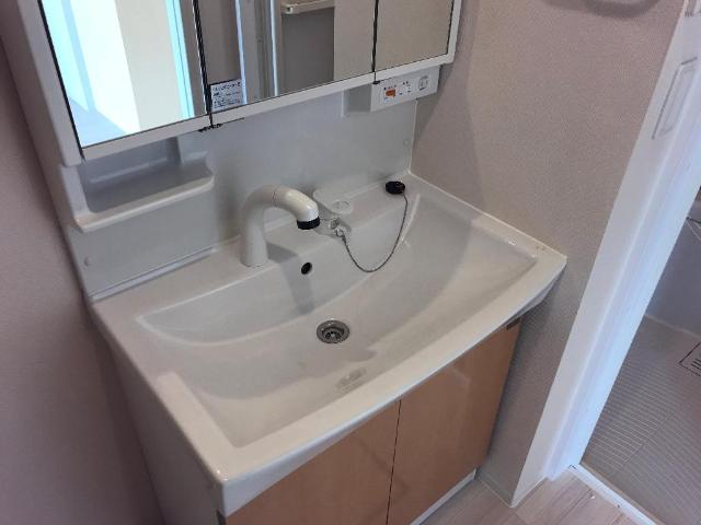 洗面設備　洗髪洗面化粧台