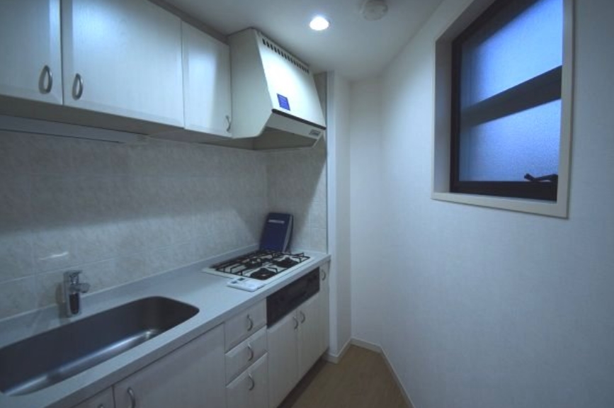 キッチン　他部屋参考写真です。