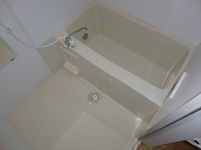 バス・シャワールーム　別号室の参考写真です。