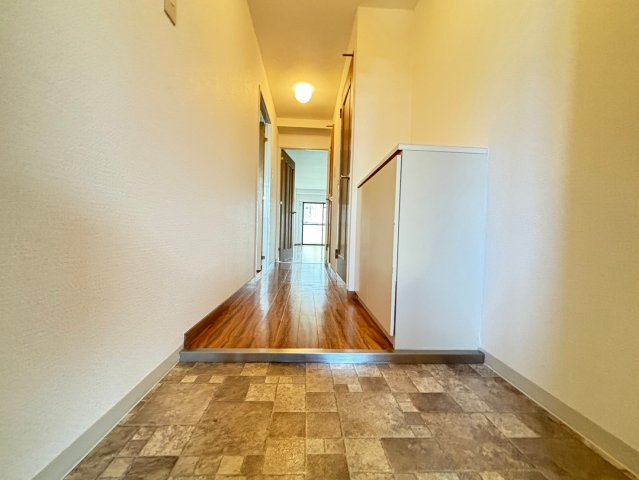 玄関　詳細は、RISUMO江坂本店までお問合せください♪