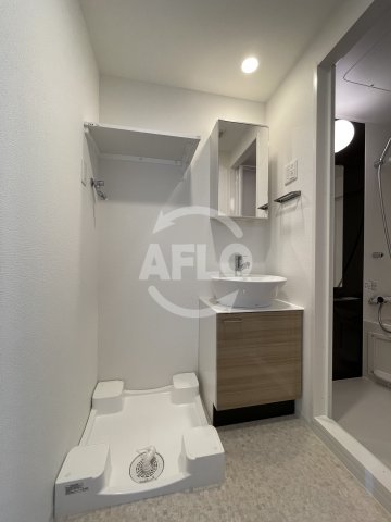 洗面設備　サムティ大正リバーライズ　洗面所