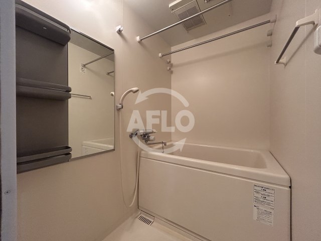 バス・シャワールーム　ウィスタリア新北野　浴室