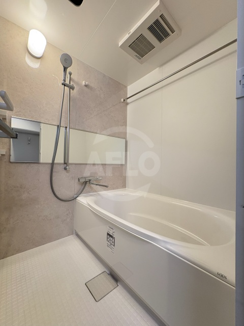 バス・シャワールーム　スプランディッド弁天町DUE　風呂