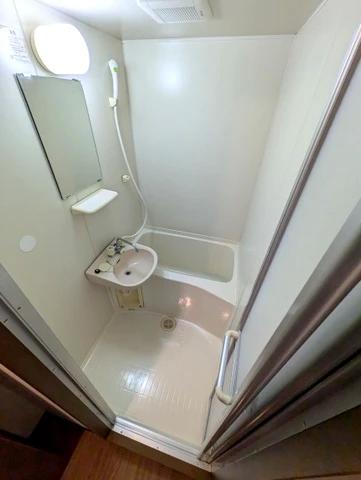 バス・シャワールーム　別号室イメージ写真
