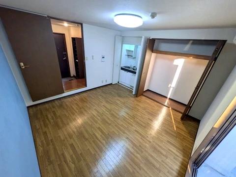 居室・リビング　別号室イメージ写真