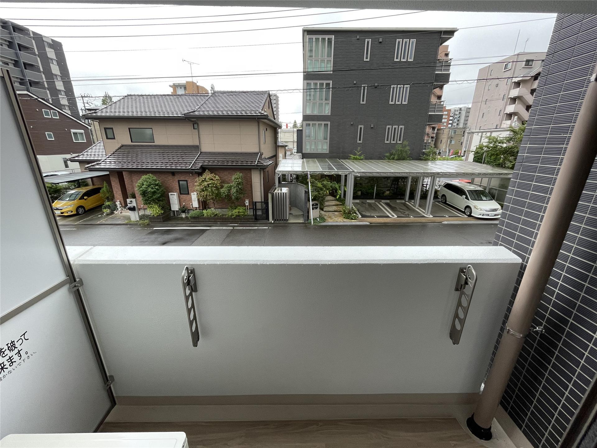 バルコニー　物干し竿が設置出来るベランダです