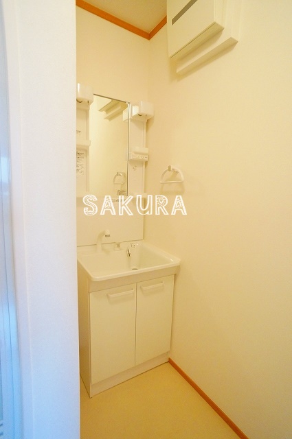 洗面設備　忙しい朝には欠かせない洗面所です♪