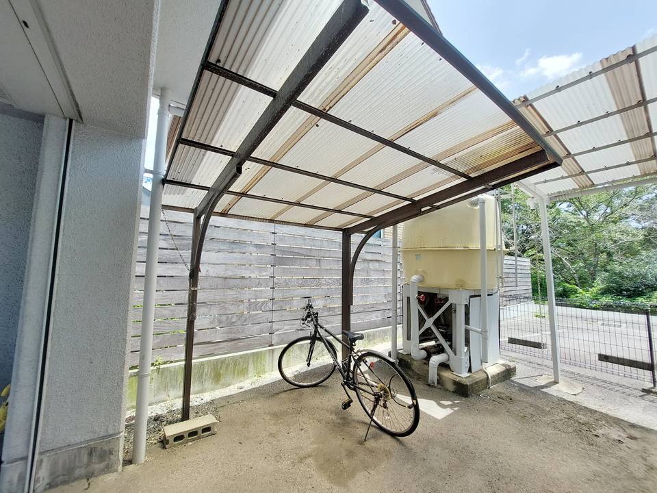 駐車場　駐輪場