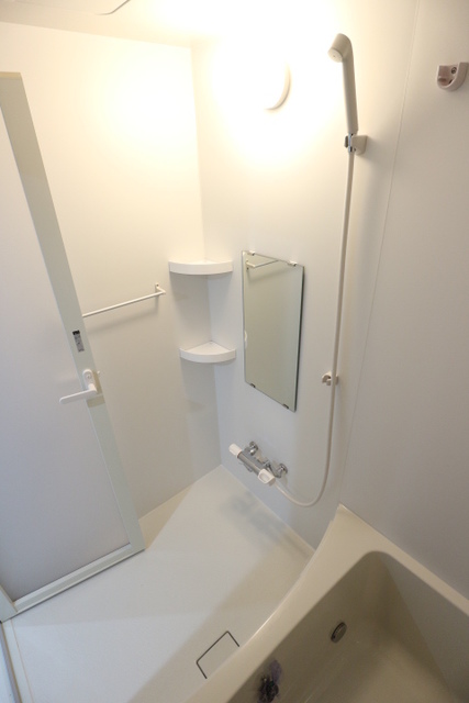 バス・シャワールーム　※写真は他号室です