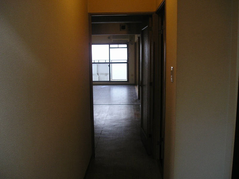 玄関　写真はイメージです。