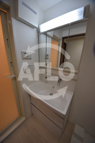 洗面設備　Loco House阿倍野　洗面化粧台