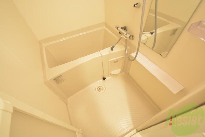 バス・シャワールーム　このお風呂なら１日の疲れも取れますね。