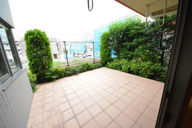 庭　★バルコニー★