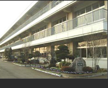 小学校　富里市立七栄小学校（小学校）まで1072m