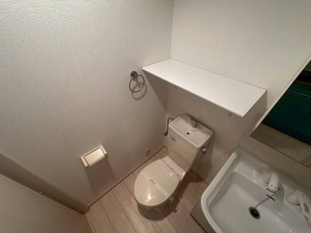 トイレ　別部屋参考写真