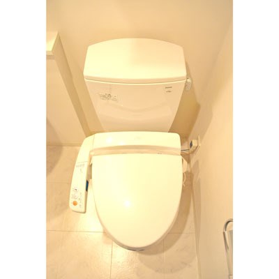 トイレ　家具家電付きセットアップ賃貸。