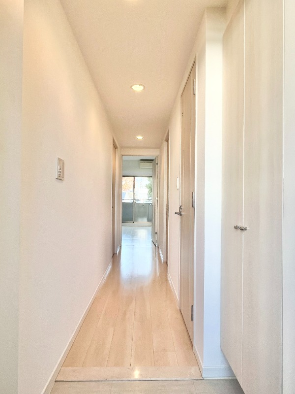 玄関　玄関から見たお部屋です♪