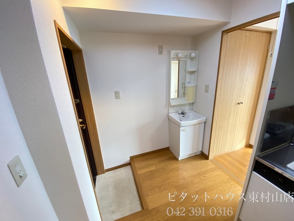 洗面設備　■独立洗面台