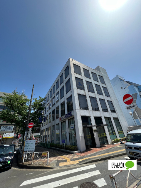 銀行　青梅信用金庫東村山支店（銀行）まで208m