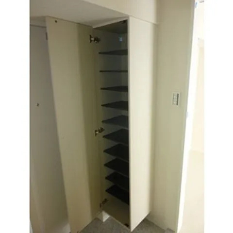 玄関　※同タイプ参考写真