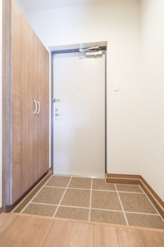 玄関　図面と現状に相違がある場合には現状を優先