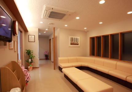 病院　八事ホームケアクリニック（病院）まで1413m