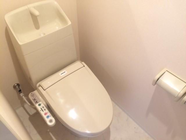 トイレ　シャワー付トイレ