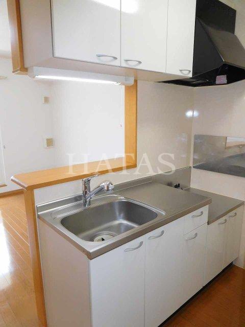 キッチン　同物件別部屋です