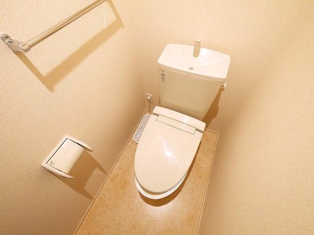 トイレ　トイレもきれいです