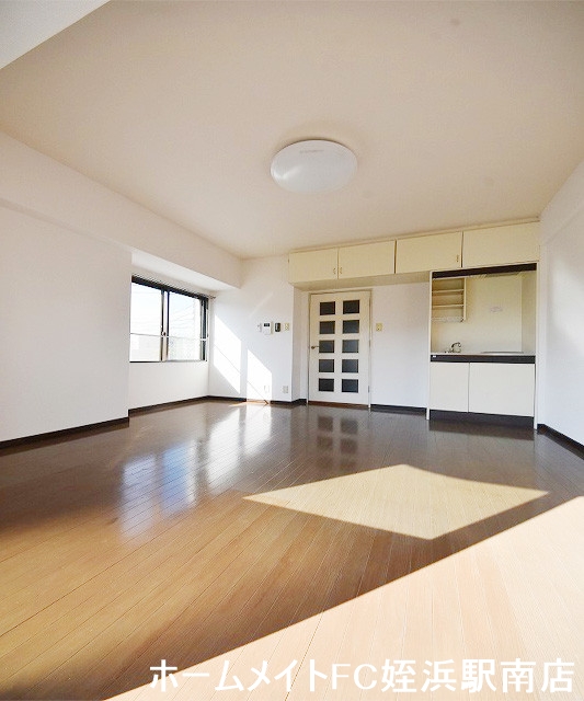 居室・リビング　★広々8.5帖のお部屋です♪★参考写真