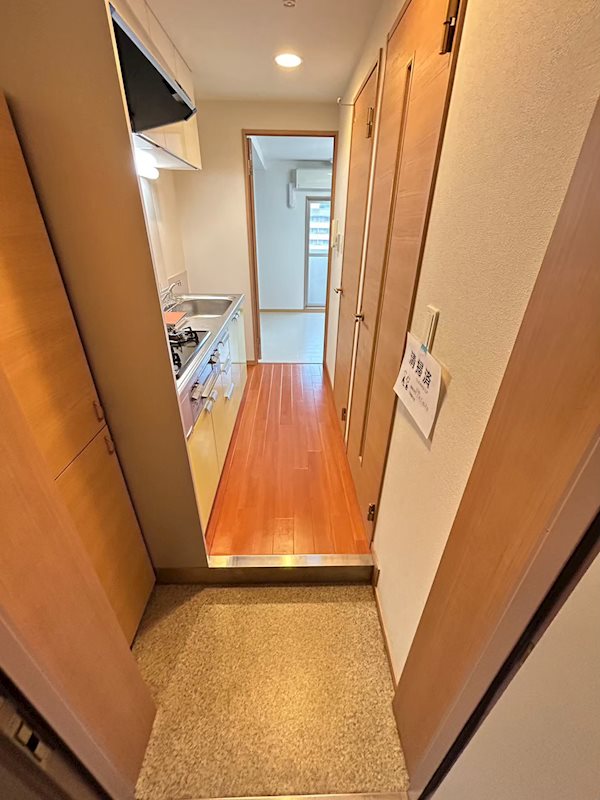 玄関　※別号室参照写真