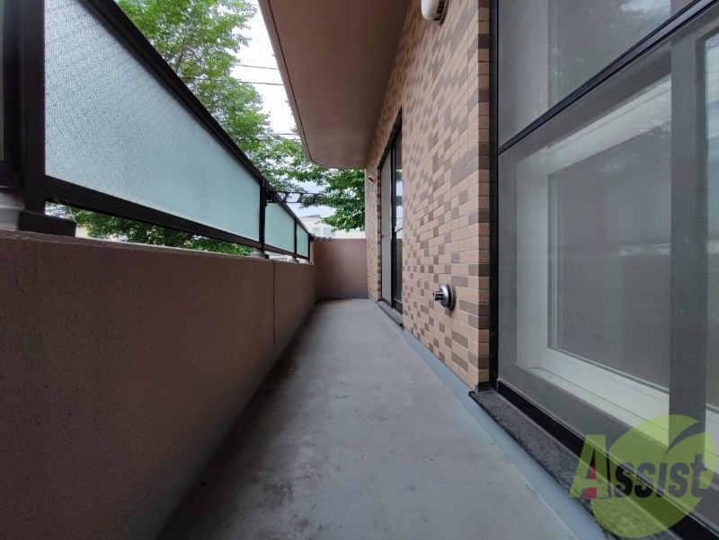 バルコニー　バルコニーです。天気の良い日には外干しができます！