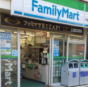 コンビニ　ファミリーマート千歳烏山駅前店（コンビニ）まで1189m