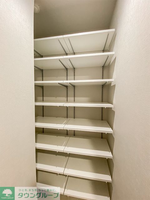 玄関　※写真は同タイプ住戸です。