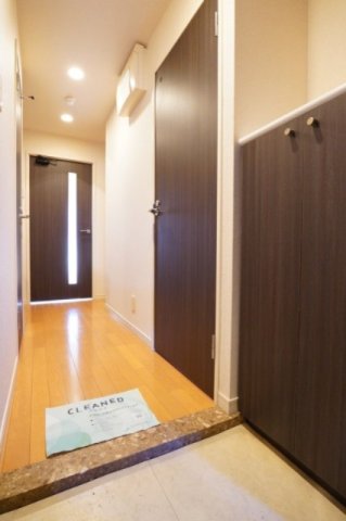 玄関　参考写真になります。