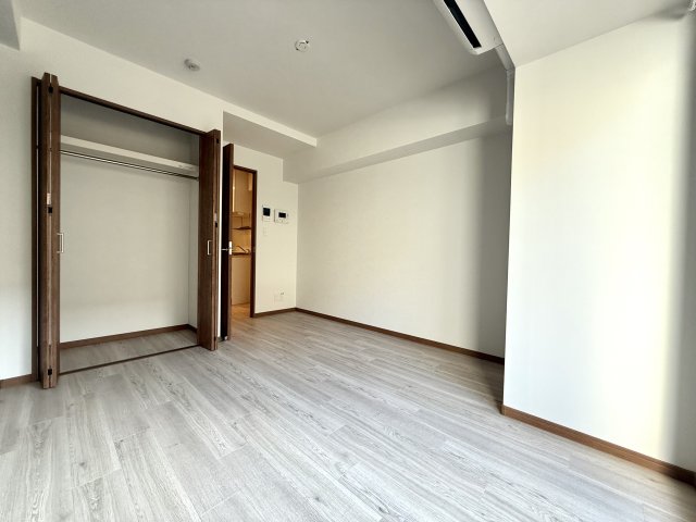 居室・リビング　洋室6.8帖！エアコン設置済みでおすすめです！