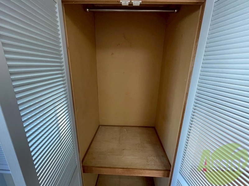 収納　寝室の収納です。部屋がすっきり片付きます。