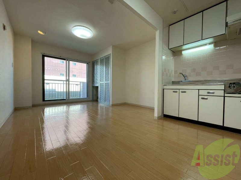 居室・リビング　広くてキレイなお部屋が広がっていて、充実した生活が送れそう。