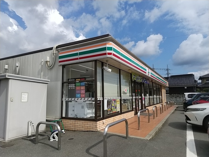 コンビニ　セブンイレブン山口矢原店（コンビニ）まで877m