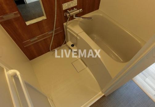 バス・シャワールーム　※別部屋のお写真になります