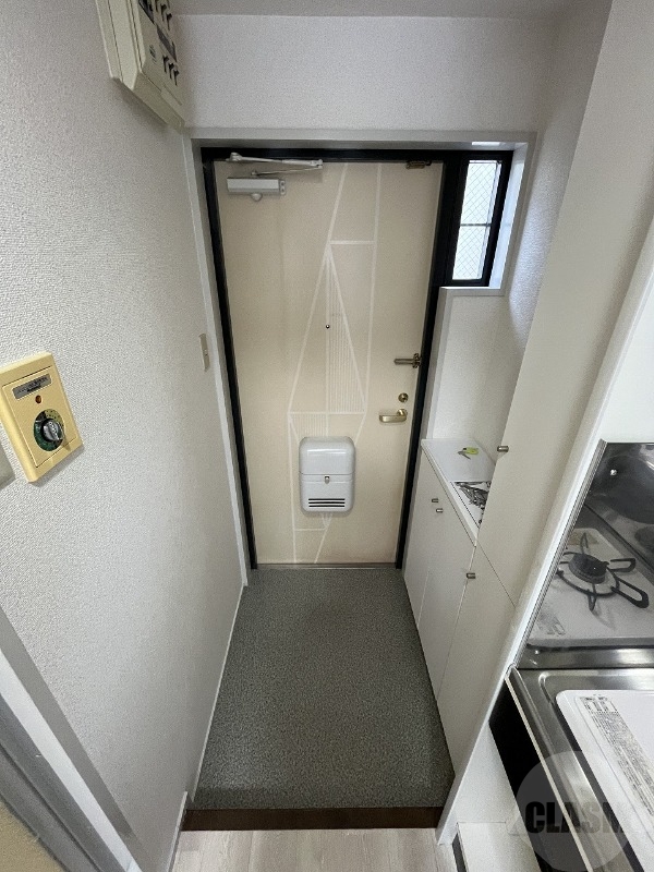 玄関　モニターフォン付き