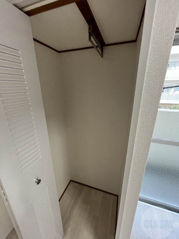 収納　エアコンあります
