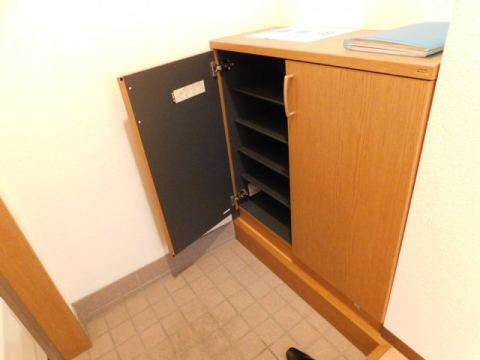 収納　※写真は他のお部屋です。
