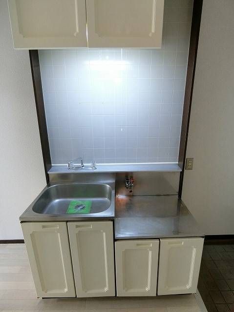 キッチン　※別部屋参考写真
