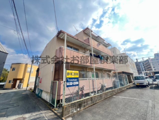 建物外観　外観は落ち着いています