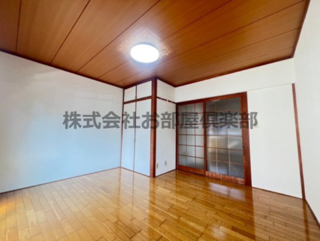 居室・リビング　ゆったりした洋室です