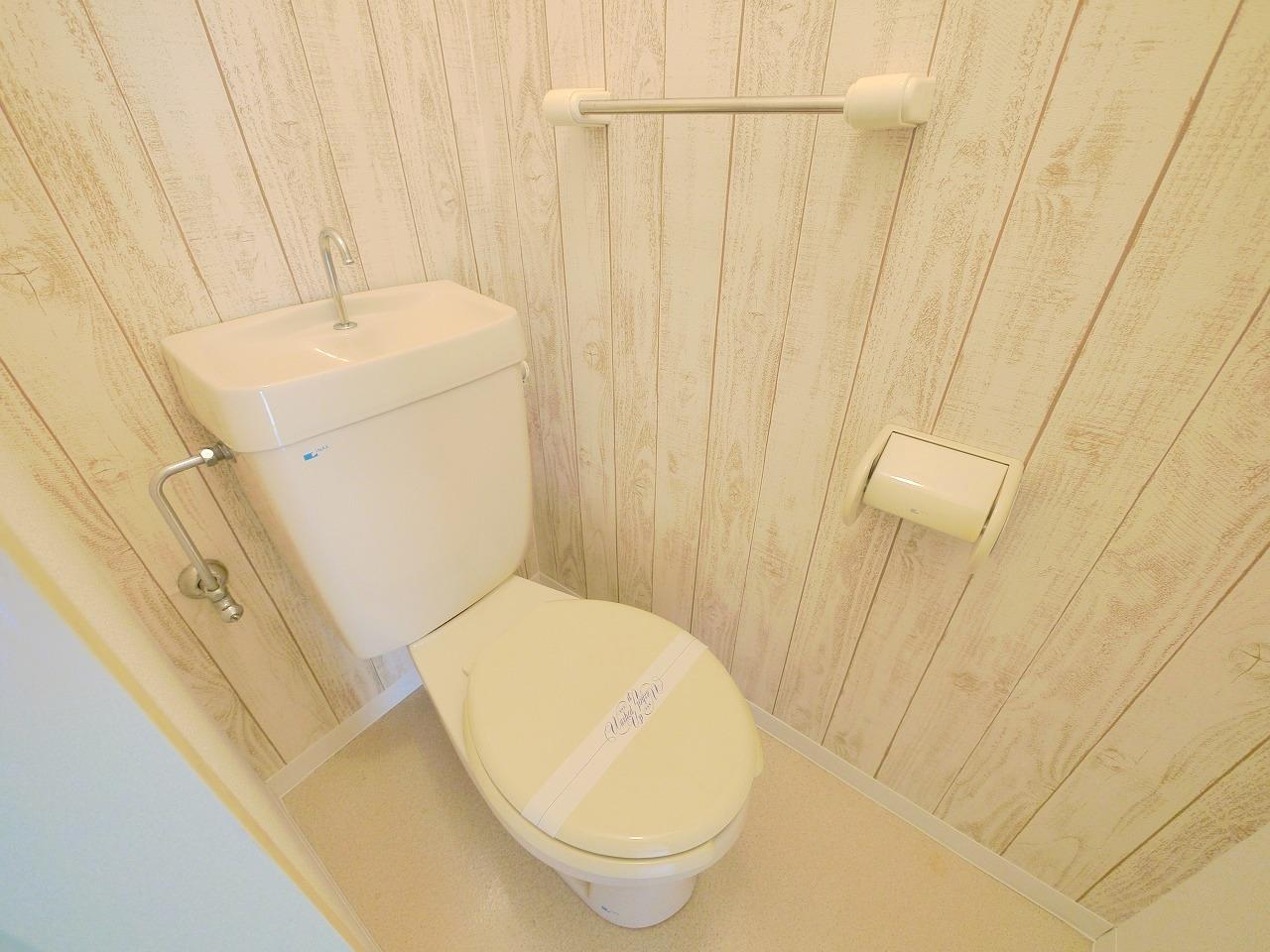 トイレ　清潔感のある明るいトイレです☆