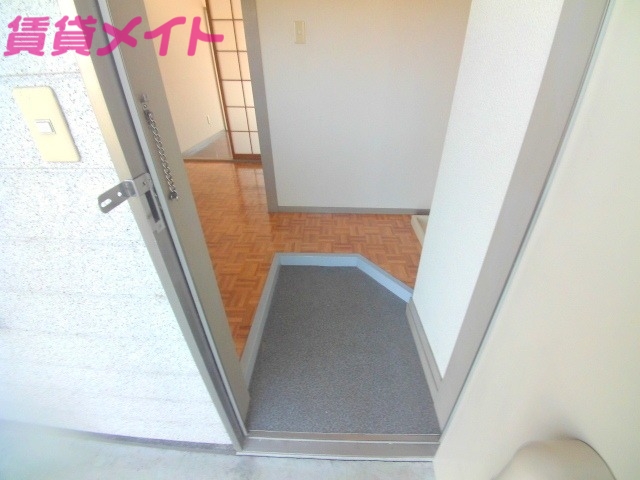 玄関　同型参考写真